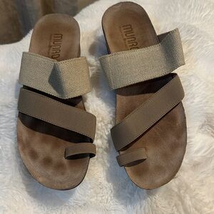 Munro Beige and Brown Slide Sandals